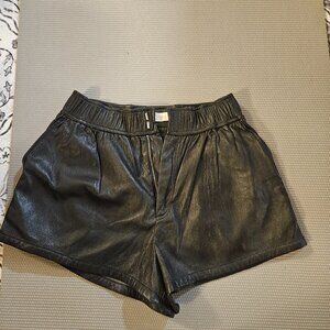 Jonathan  shimkhai short 4